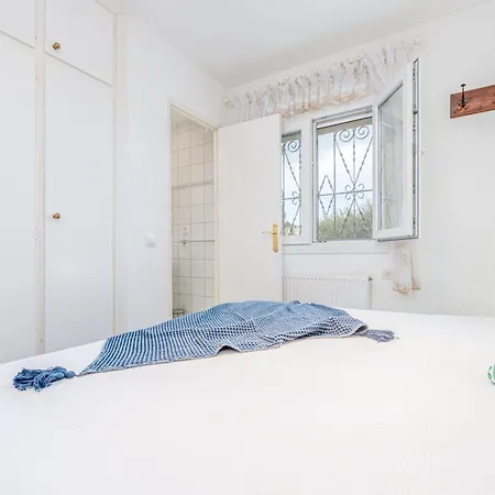 Acogedor De 2 Con Amarre De 12,5m, Terraza Y Jardin En - Hisp-288-62 Empuriabrava