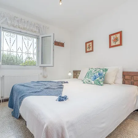 Holiday home Acogedor De 2 Con Amarre De 12,5m, Terraza Y Jardin En - Hisp-288-62 *