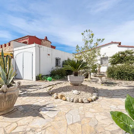 Acogedor De 2 Con Amarre De 12,5m, Terraza Y Jardin En - Hisp-288-62 Holiday home Empuriabrava