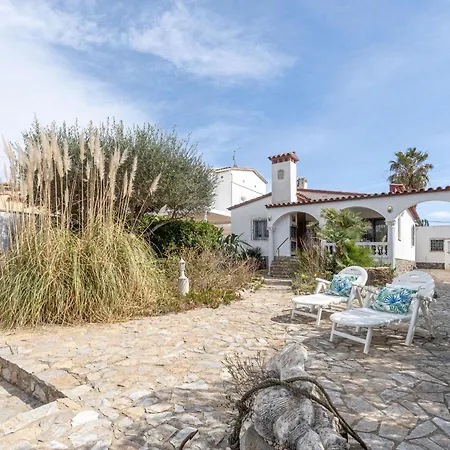 Holiday home Acogedor De 2 Con Amarre De 12,5m, Terraza Y Jardin En - Hisp-288-62 *