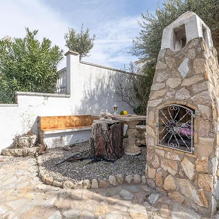 Holiday home Acogedor De 2 Con Amarre De 12,5m, Terraza Y Jardin En - Hisp-288-62 *