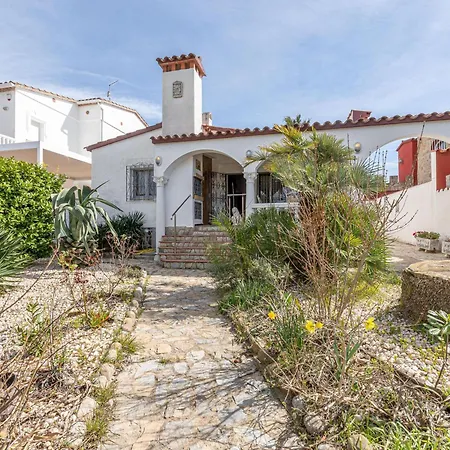 Holiday home Acogedor De 2 Con Amarre De 12,5m, Terraza Y Jardin En - Hisp-288-62 Empuriabrava